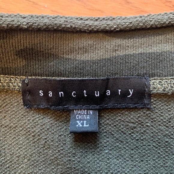 🔥Sanctuary Green Camo Lace Up Top/Sweatshirt🔥 - Picture 6 of 8